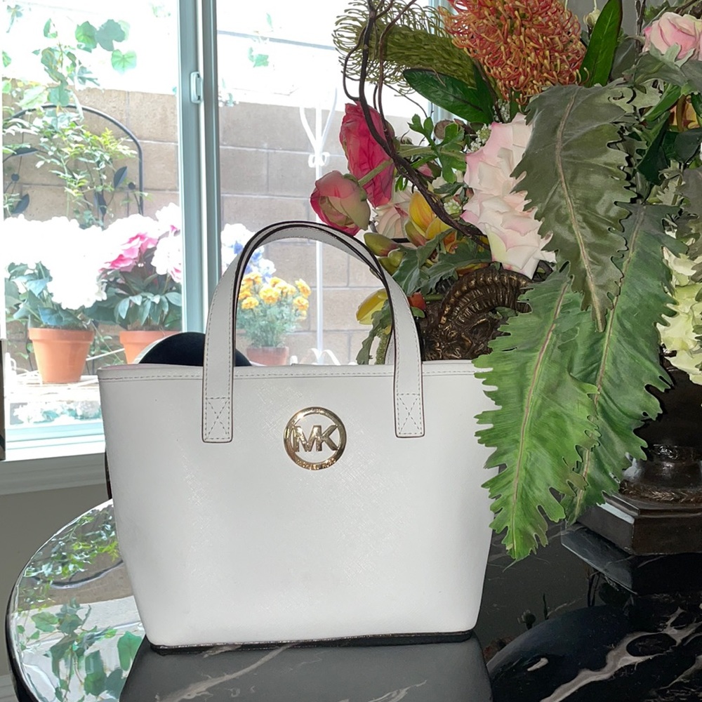 Miniature White Michael Kors purse